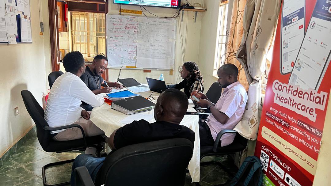 spectrumuganda's tweet photo. Spectrum Uganda Initiative convened an Engagement Meeting on HIV/AIDS at our DIC creating space for community dialogue, learning, and collective strategies toward a healthier future. 🌍
#HIVAIDS #CommunityEngagement #SpectrumUganda https://t.co/rm5I2vQTN0