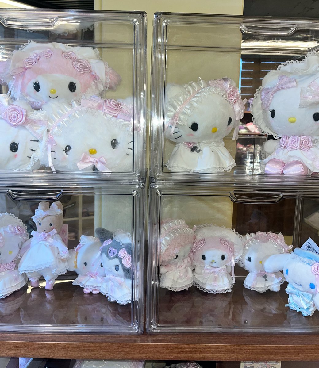 악마 코리락이를 샀슨 날개도 달려있음,,🖤😈🖤 
너뮈 귀 여 워