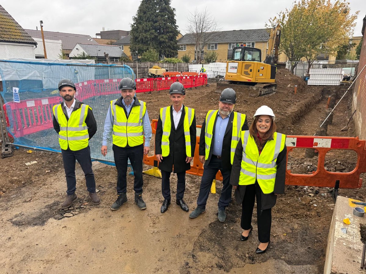 Hounslow Council is building a new six-bed residential children’s home at Bedfont Lane. 

It’s expected to open in Spring 2026, providing stability for six children in the care of the Local Authority.

Read more: hounslow.gov.uk/news/article/1…