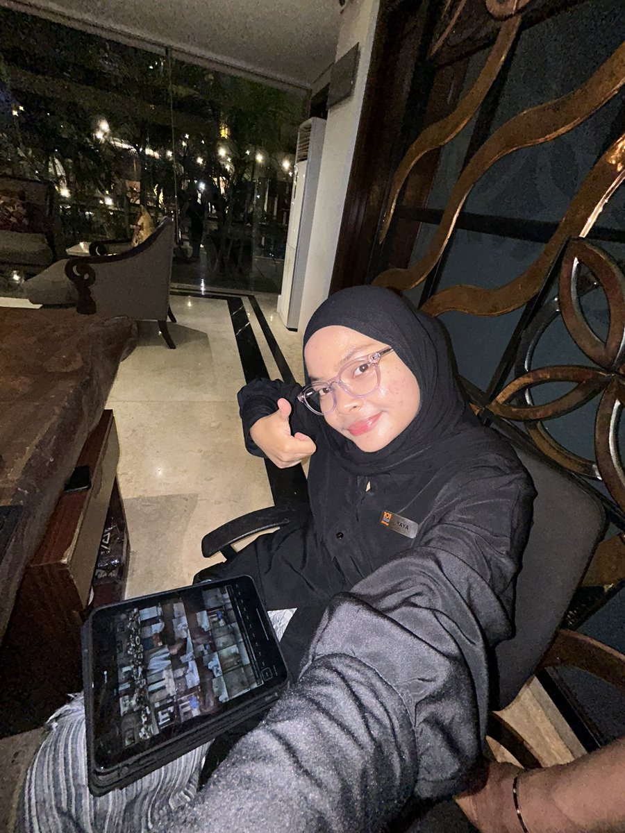 athiyanasywaa's tweet photo. hai world long time no see.. https://t.co/AJDSCtoeiA