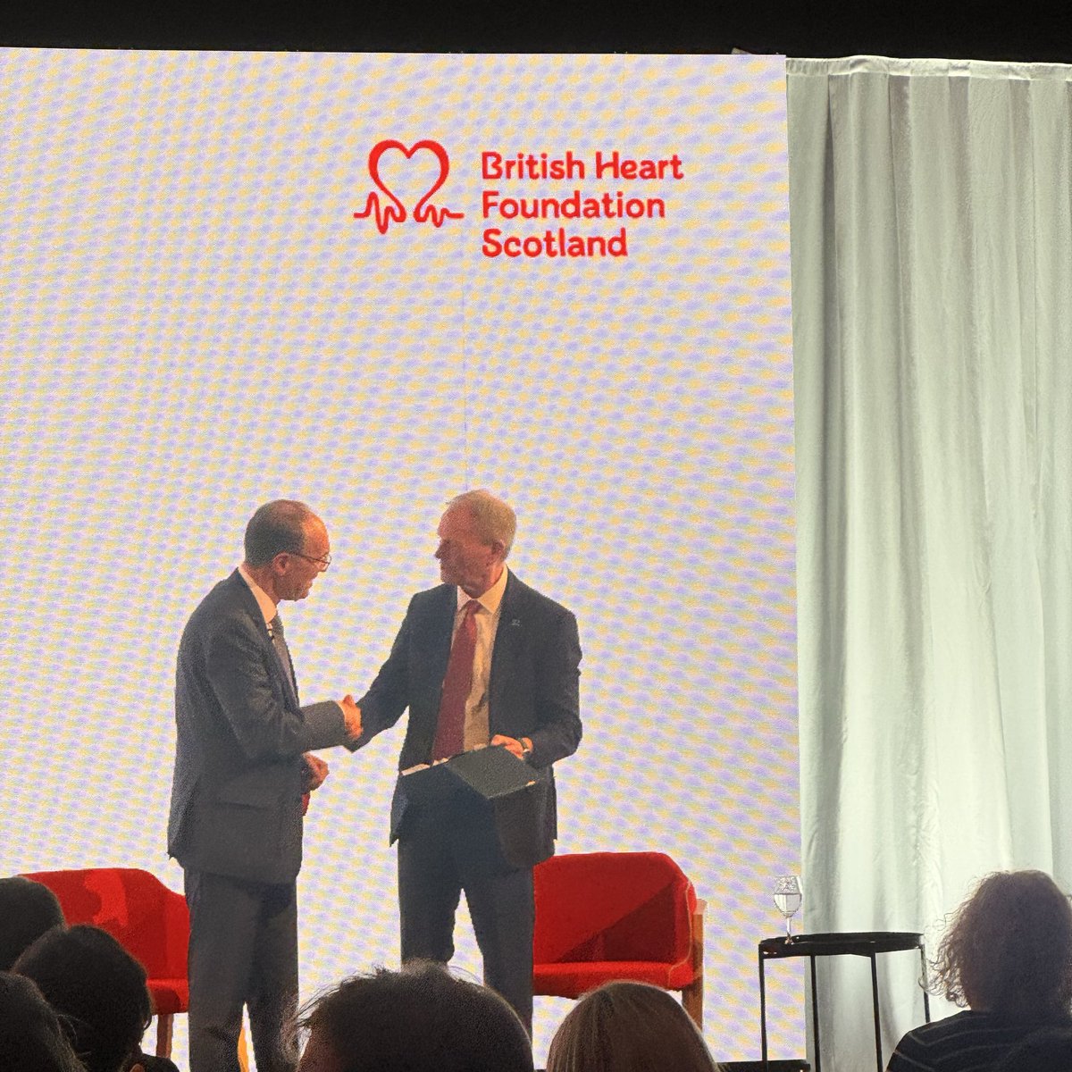 Maggie Simpson tweet media