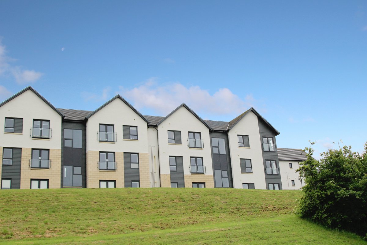 MacandMac28's tweet image. 🔥NEW REDUCED PRICE 🔥

71 Atholl Place, Inverness, IV2 6EX
NOW OFFERS OVER £205,000

This executive, two-bedroom apartment enjoys an elevated position in the Milton of Leys area of the City, close to excellent facilities and within easy reach of the City Centre.

☎ 01463 235559