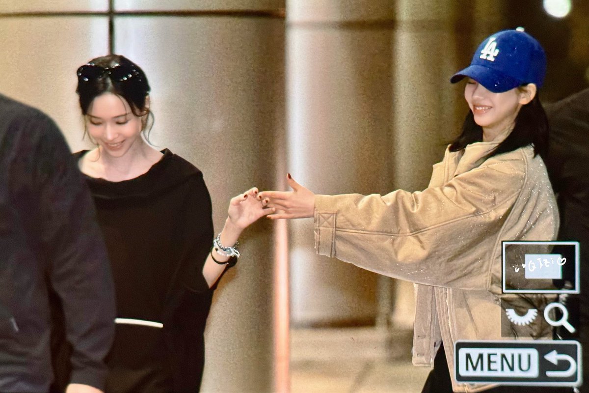 chroash's tweet image. “minjeong who will play with me forever”