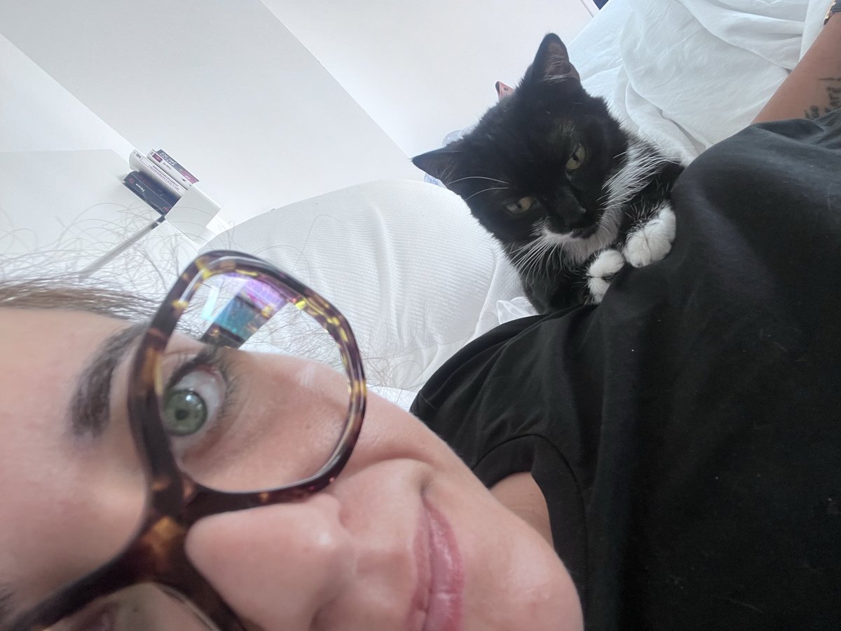 Naïri Zadourian tweet media