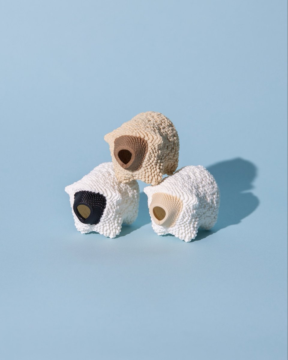 [商品追加のお知らせ]
本日はtildeシリーズから~Sheep KeyCharmをオンラインストアに追加しました。
もこもこさせてます。ぜひお出かけのお供にどうぞ🐏

キーホルダーシリーズは一旦終了します。
また作りたくなったら、増えるかもしれません。