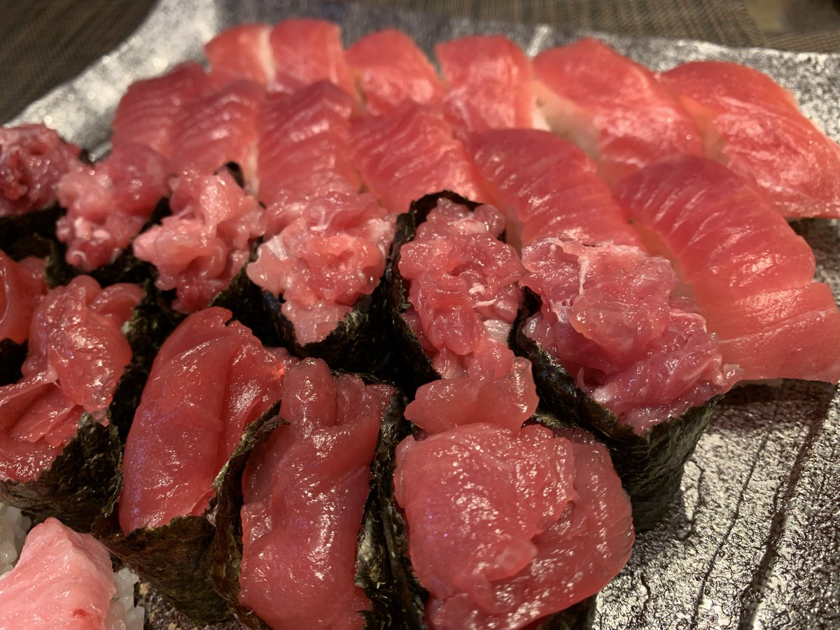 息子の誕生日。鮪鮨が食べたいと言われ、、、たまには良いか🤣