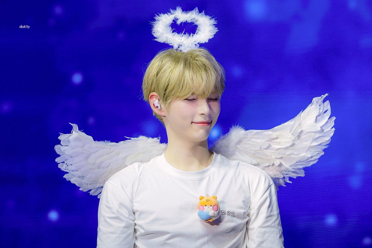bindotty01's tweet image. 251005 HERE&amp;amp;NOW  
#ZEROBASEONE #성한빈 #ソンハンビ #SUNGHANBIN #제로베이스원 #제베원 #ZB1