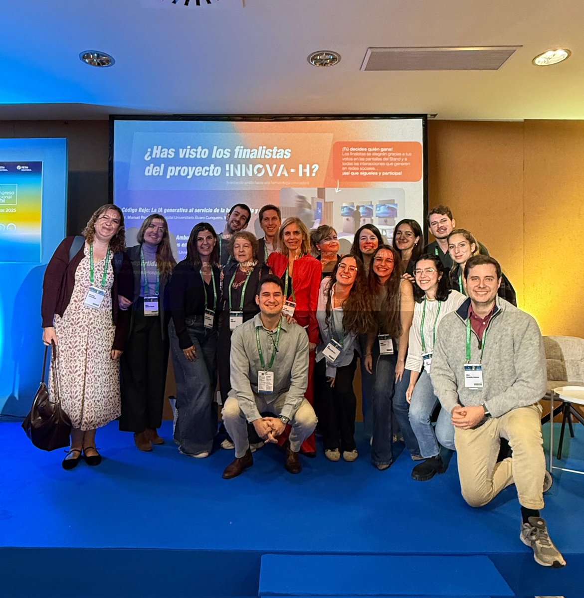 mer_501's tweet photo. Gran equipo @HematoLaPaz en SEHH2025! https://t.co/PlG1Lx7VRu