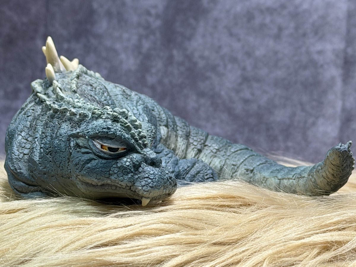 第五惑星研究所
原型製作（ジュピター大久保様）

『おやすみベビー（ベビーゴジラ）』
こちらで完成といたします☺️✨

くたくたで、寝ぼけ眼で、ふかふか気持ち良さそうに仕上げてみました😊

手のひらサイズで持ち運びも容易な本当に可愛いキットです！！✨✨