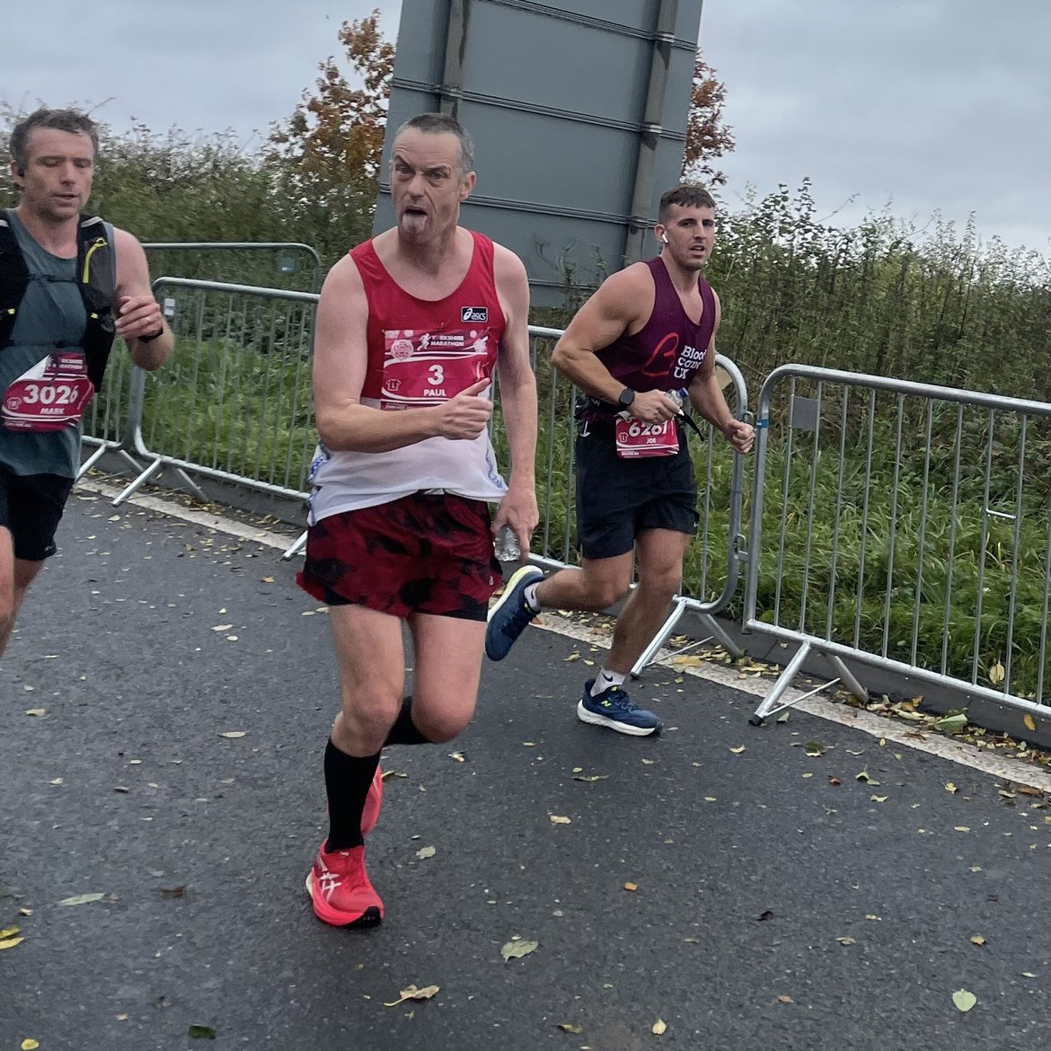 In the episode of <a href="/RunComPod/">Running Commentary</a> we recorded this week, I talked about how I remembered <a href="/PaulTonkinson/">Paul Tonkinson</a> _ looking angry when I saw him ahead of me in last year’s <a href="/RunYorkshire/">The Yorkshire Marathon</a> Marathon - then yesterday I found this photo…