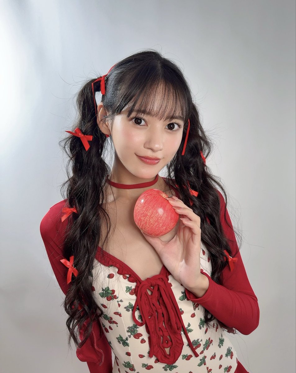 今日はとある撮影してます🥰🍎 https://t.co/xQ8Cdt7x9b