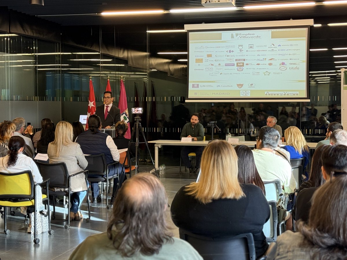 LaNaveMadrid's tweet photo. Apertura institucional de @feriaemplea con el apoyo de: 

➡️ @AngelNinoQ, Concejal delegado de Innovación y Emprendimiento de @MADRID 

➡️ @OrlandoChaconT, Concejal Presidente de la Junta Municipal de Villaverde. 

➡️ Francisco Pascual, Presidente @AutonomosVillav https://t.co/yRpimJpKSY