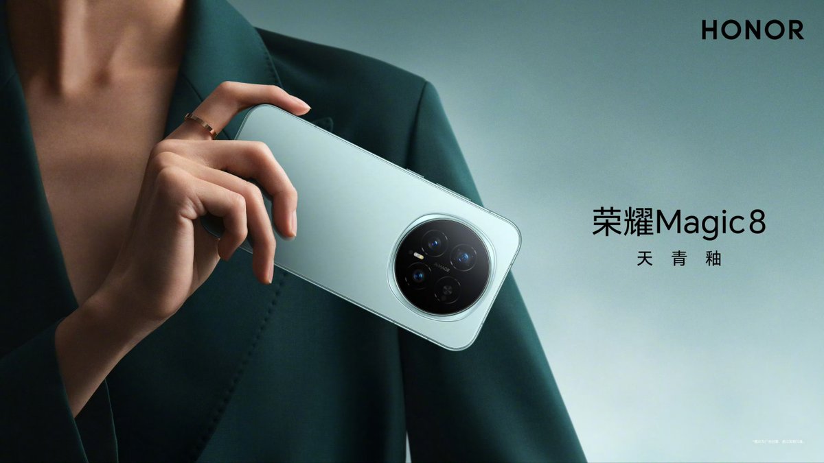TechHome100's tweet photo. Honor Magic 8 color variants
💚 Azure Glaze
🤎 Sunrise Gold
#Honor #HonorMagic https://t.co/1tzRdQQhHO