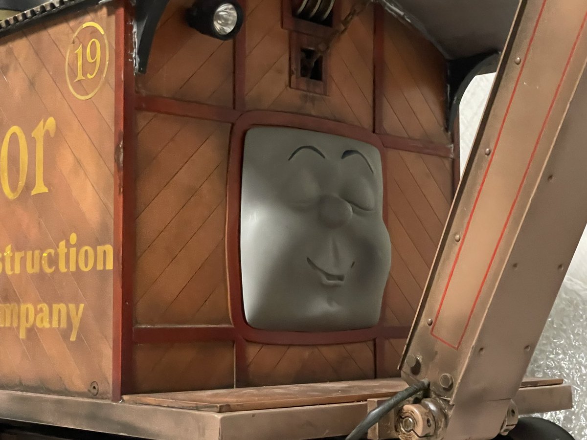 usami8372's tweet image. 寝顔が未公開なのは仕方ないとしても2種類もあって1カットも使わないのはさすがに勿体なかったな