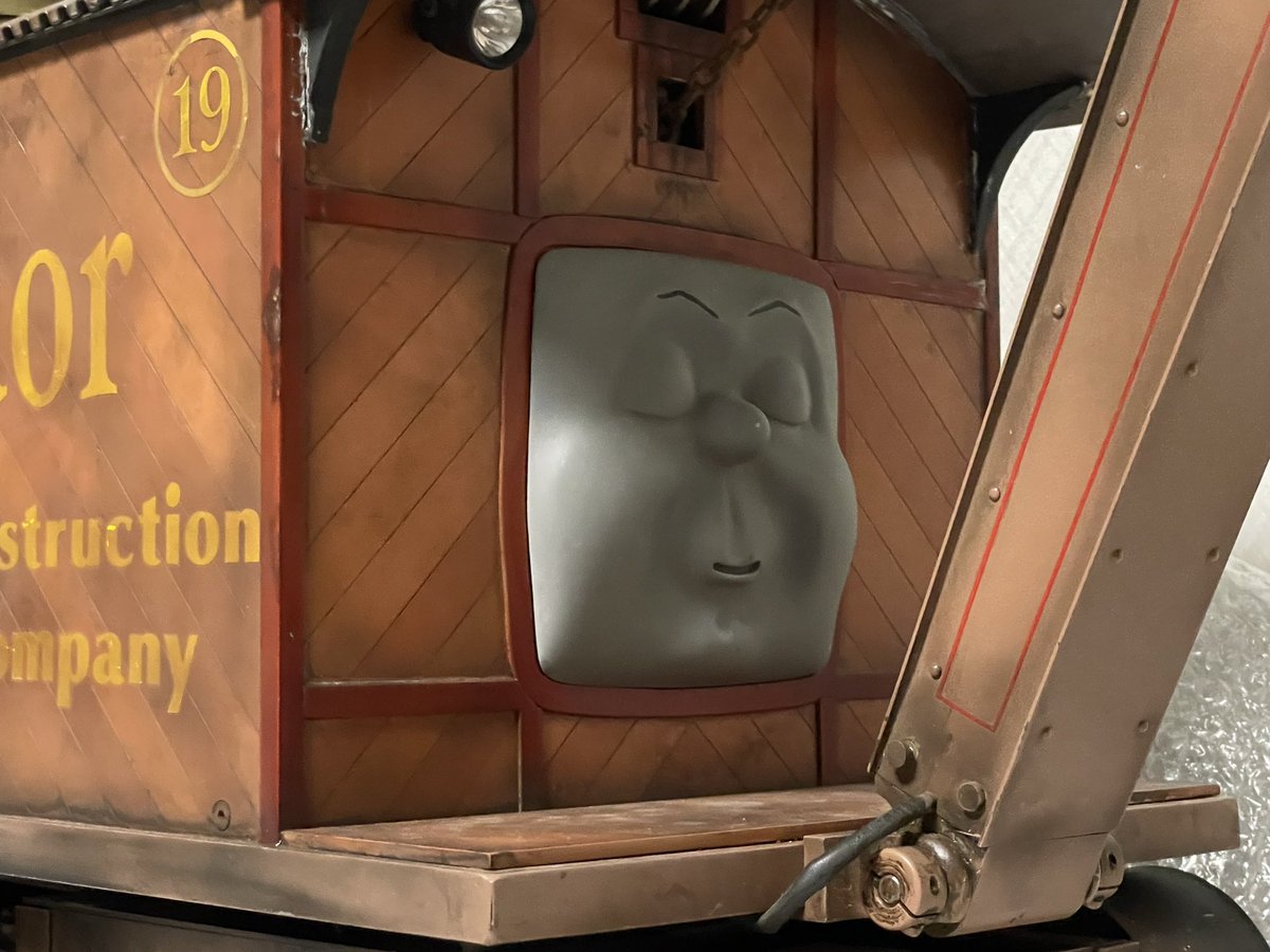 usami8372's tweet image. 寝顔が未公開なのは仕方ないとしても2種類もあって1カットも使わないのはさすがに勿体なかったな