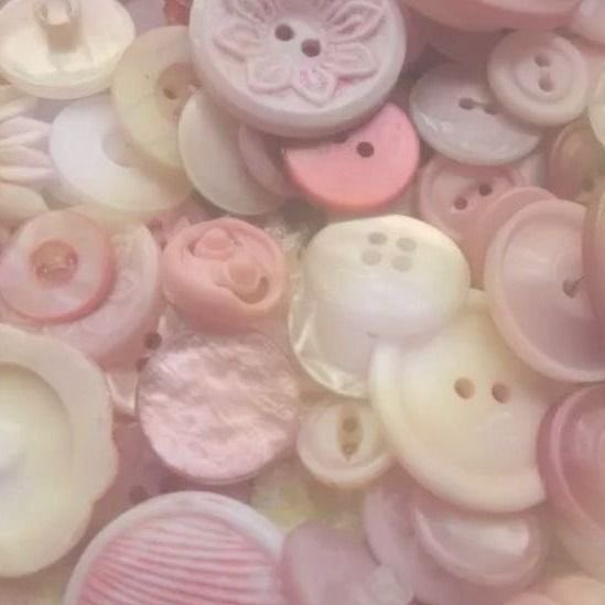 ☁️ . . . ⇢ ˗ˏˋ ED  related  questions  to  answer  when  bored !  Qrt  with  your  answers ! 

A  thread  for  #edtwt ૮₍˶ᵔ ᵕ ᵔ˶ ₎ა

♡   and  ↻  appreciated  <3

Non  shedtwt  dni 
Tags :  edtwt  anatwt  ricecaketwt  shedtwt  mia  ana  shedtwt