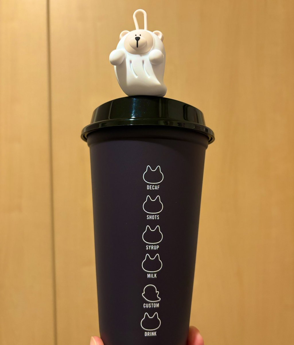Riick_Jaeger's tweet image. 浮気性やから明日からこの子使っていく
#リユーザブルカップ
#ハロウィン
#アイコン変えた
#雑垢やからね