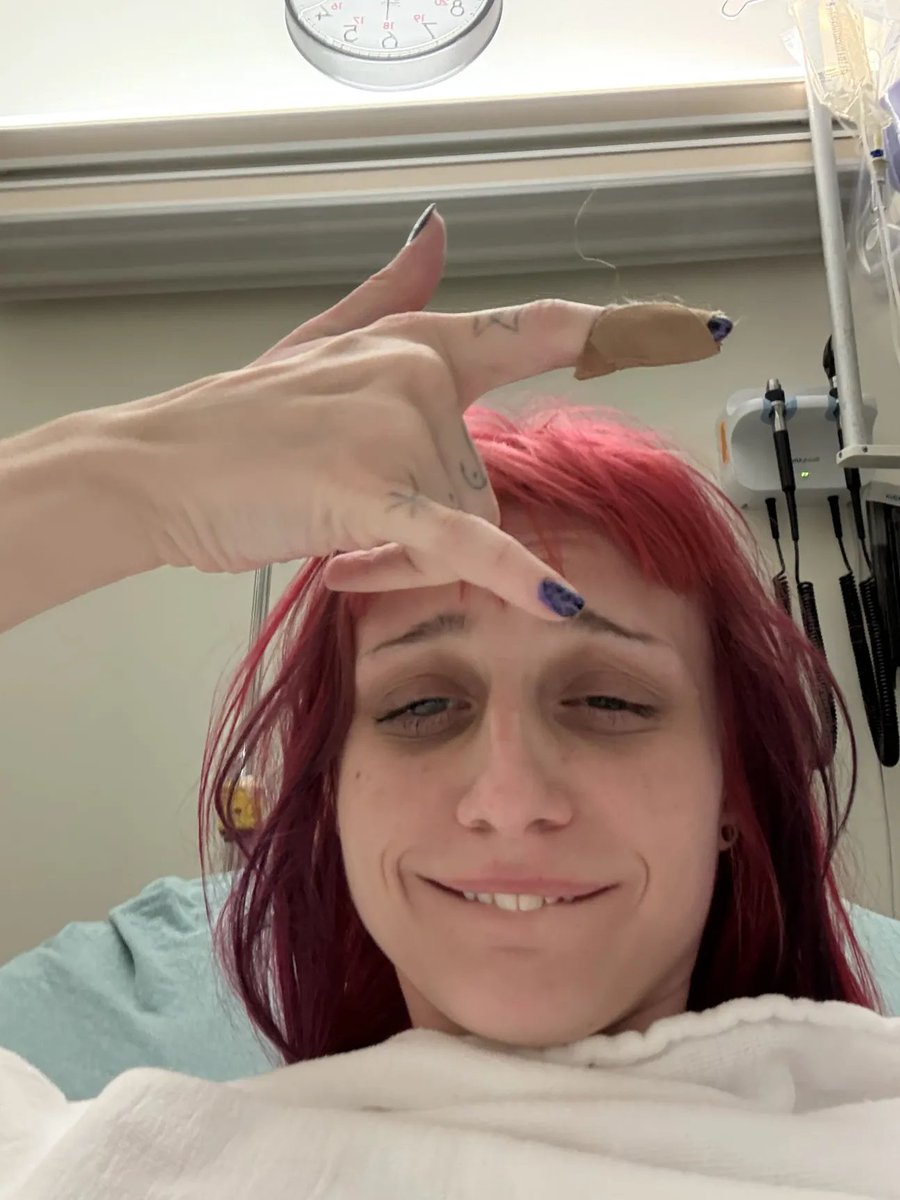 LolcowAlert's tweet photo. 🚨BREAKING: Zeyzooted's sex change surgery was a success.

Zack's pronouns are now He/They.  🏳️‍⚧️👀 https://t.co/LsPBafSnRC