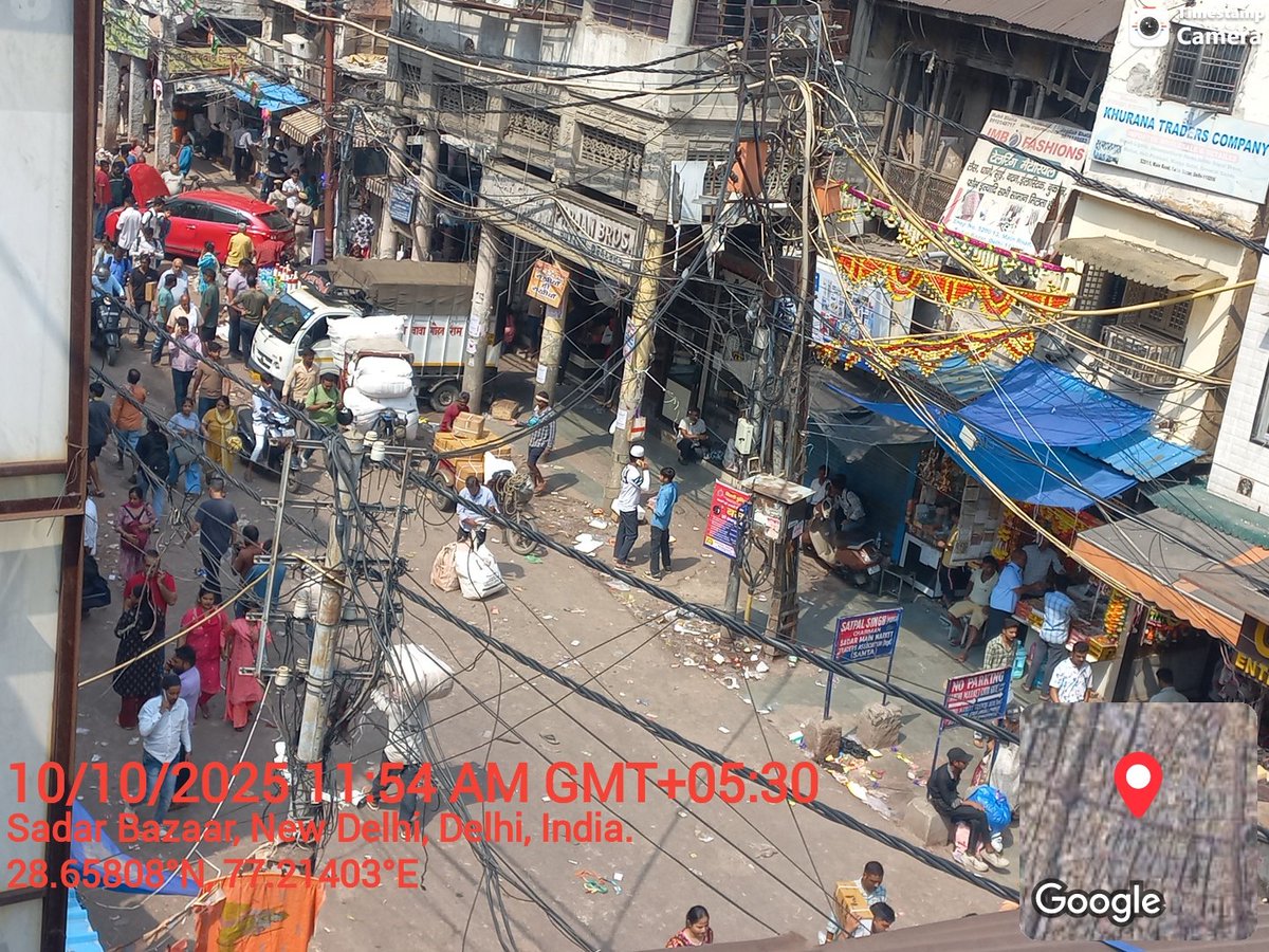 Anuj_84_Gupta's tweet image. कल दिनांक 09/10/2025 को माननीय सांसद @PKhandelwal_MP जी 
@arvindgargbjp @JPBhaiBJP
@DelhiPolice @DelhiJalBoard
@MCD_Delhi @DelhiPwd @BJP4Delhi
इत्यादि के बड़े अधिकारी सदर बाजार की अव्यवस्था और गंदगी के विषय में जानकारी लेने के लिए दौरा करके गए थे ।
उनके इस दौरे को सदर की एक…