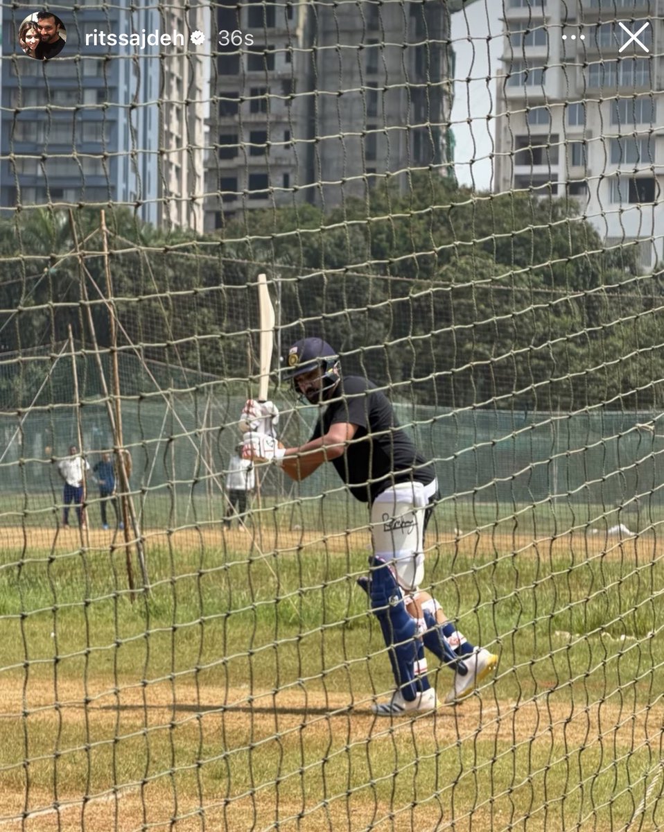 Abhay Rai (@abhay_rai_cop) on Twitter photo 📍There is Rohit Sharma in the practice session in The Shivaji Park🏏
<a href="/ImRo45/">Rohit Sharma</a>
#RohithSharma
#IndianCricket 📍There is Rohit Sharma in the practice session in The Shivaji Park🏏
<a href="/ImRo45/">Rohit Sharma</a>
#RohithSharma
#IndianCricket