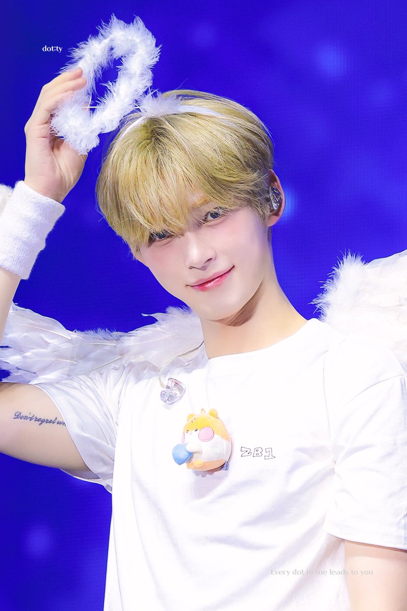 bindotty01's tweet image. 251005 HERE&amp;amp;NOW 😇... 
#ZEROBASEONE #성한빈 #ソンハンビ #SUNGHANBIN #제로베이스원 #제베원 #ZB1