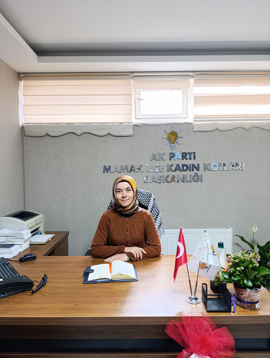 📍İlçe Başkanlığımızda Bugün;
( 10 Ekim Cuma)⏰️11:00/16:00
Nöbetçimiz Yönetim Kurulu Üyemiz  Sibel Aztekin
📝İstek ve Taleplerinizi Dinlemek İçin Sizleri Bekliyoruz...
<a href="/tugbaisikercan/">Tuğba IŞIK ERCAN</a> 
<a href="/akgul_aysel/">Aysel Koçak Akgül</a>