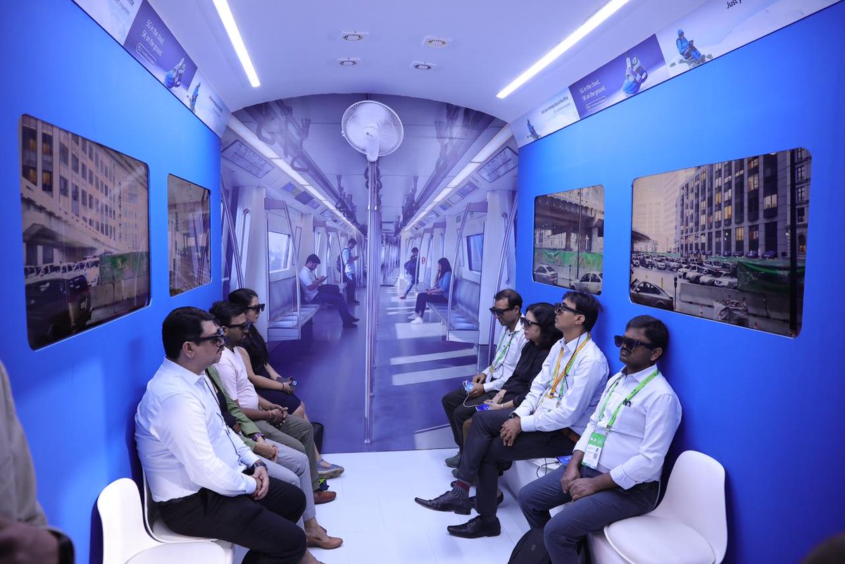 ChaurasiaKomesh's tweet image. Collaboration is the true code of innovation. Decode it at #IndiaMobileCongress. @exploreIMC