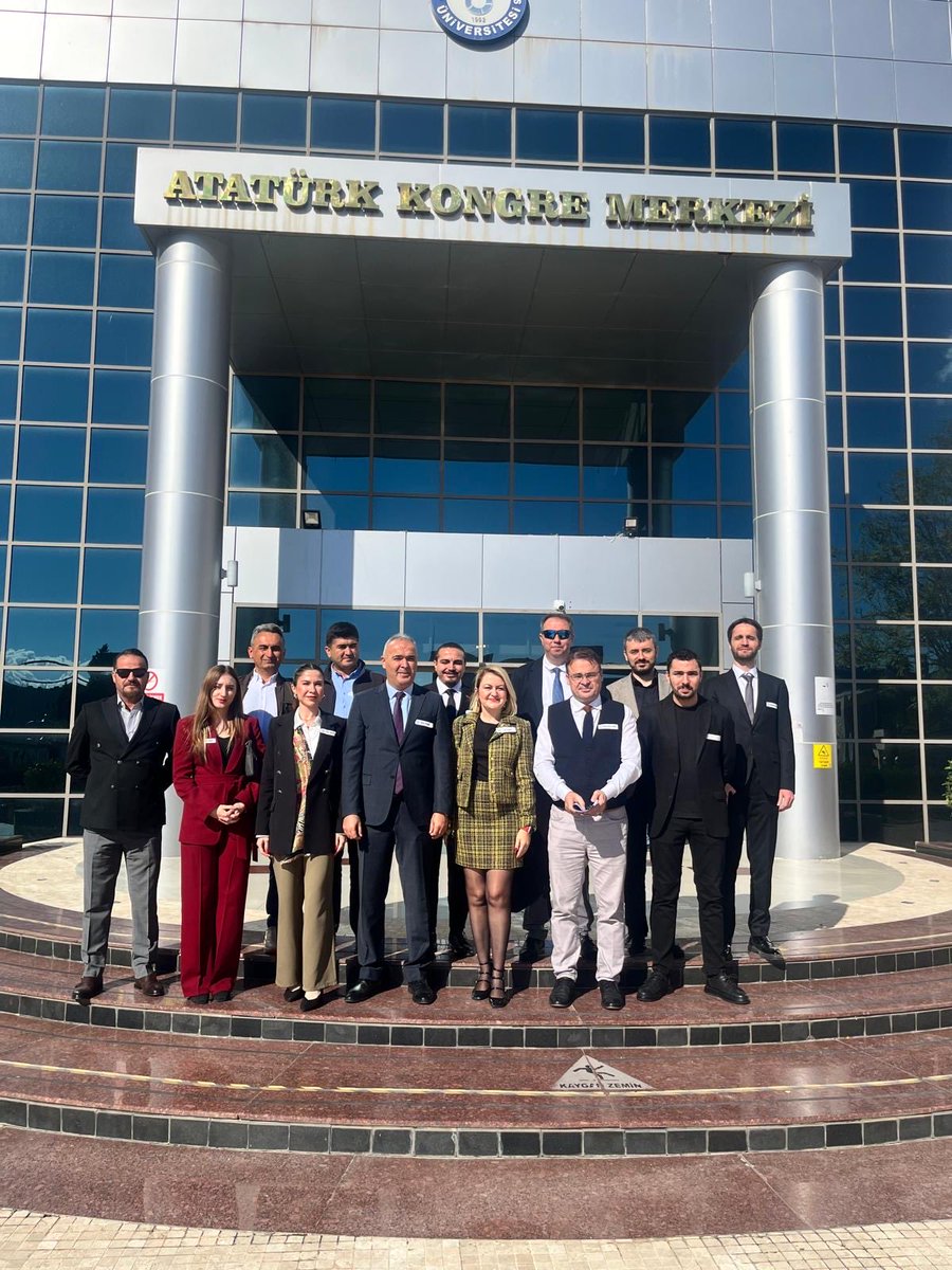 sduiky's tweet photo. 3. İnsan Kaynakları Yönetimi Kongresi, @menderesedutr  Üniversitesi ev sahipliğinde başarıyla tamamlandı.
Bilgi, paylaşım ve akademik dayanışma dolu iki günü geride bıraktık. 🎓💬 https://t.co/AQo9BU3JEP