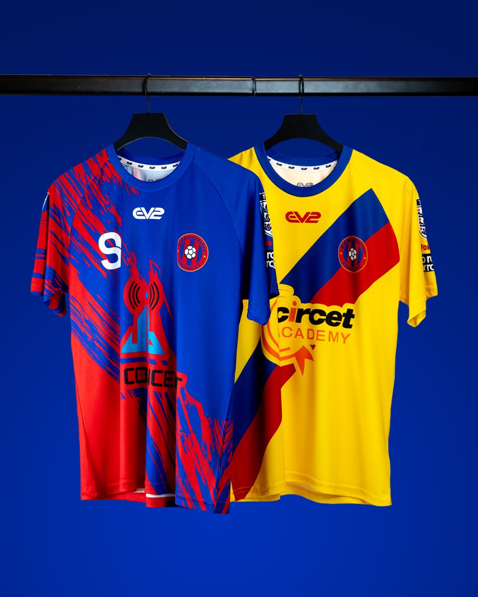 ev2sportswearuk's tweet image. Home and away shirts for Kidderminster Athletic Junior FC! 🔥

Create yours using the EV2 Online Kitbuilder now 👉 bit.ly/EV2KITBUILDER 
  
#EV2 | #DesignWithoutLimits
