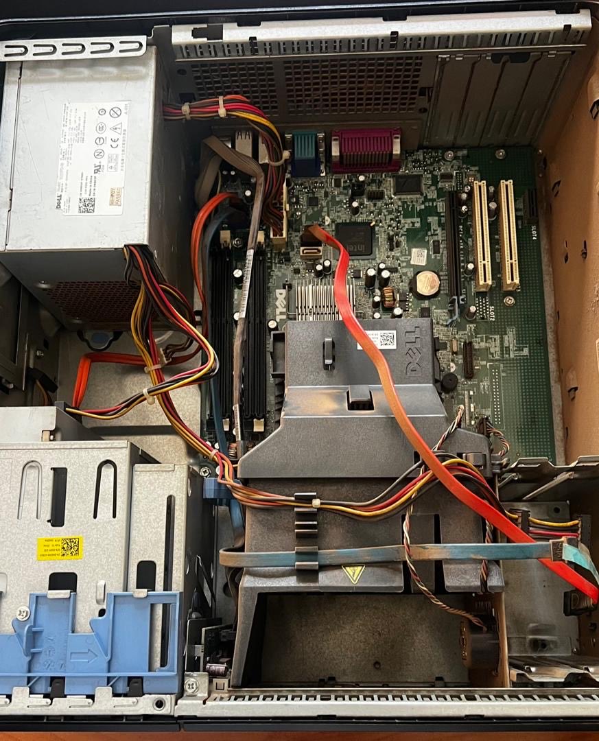 SpireJim's tweet image. For yet another time, the @observerug was invaded last night in a telling break-in. The ‘thugs’ seem to have been keen on taking computers and cameras. They also took time to open some of the computers to only remove Hard Disks! The entire attack and its timing is suspicious!…