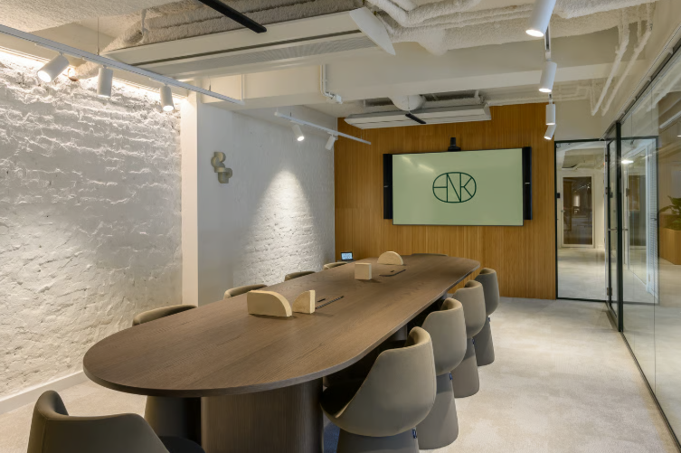 Workthere tweet media