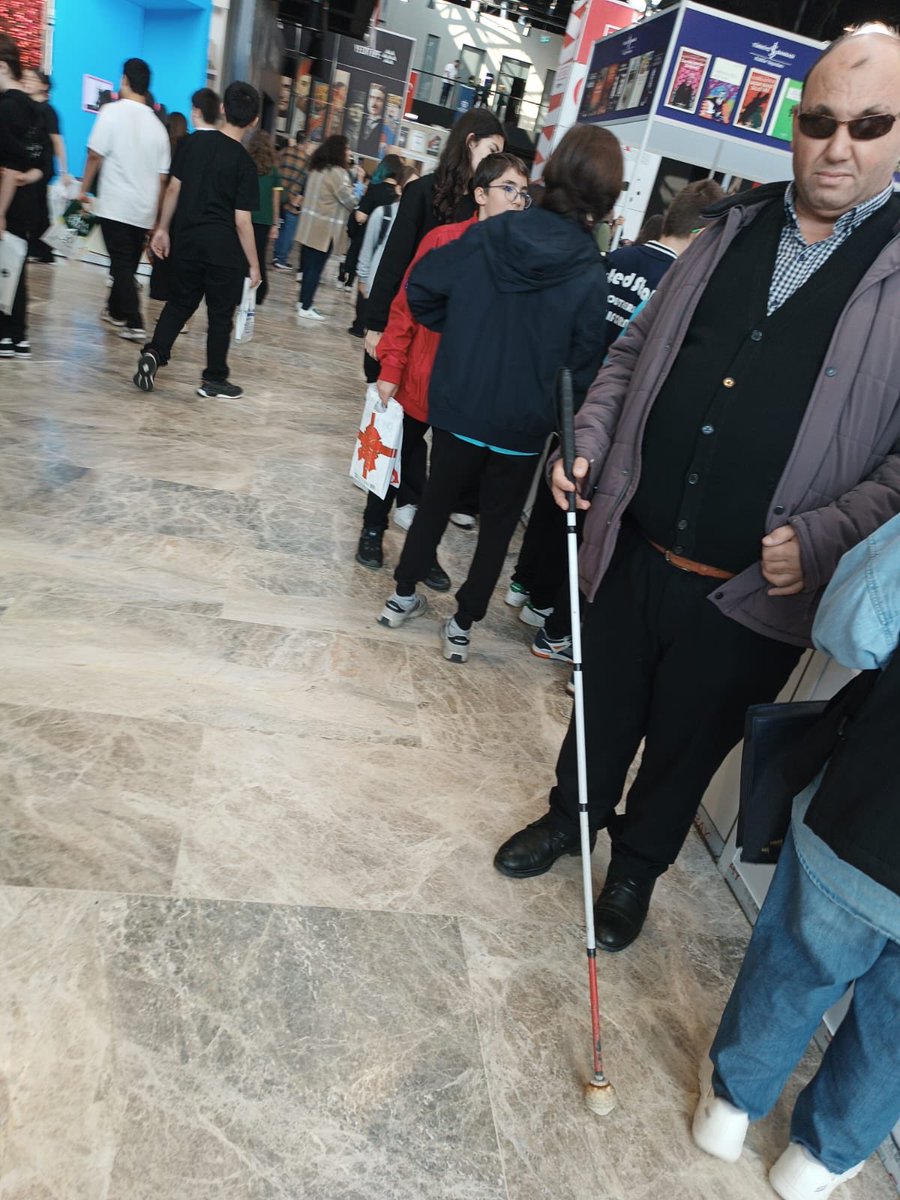 Kitap fuarındayız Kocaeli Huzurevi yaşlılarımızla