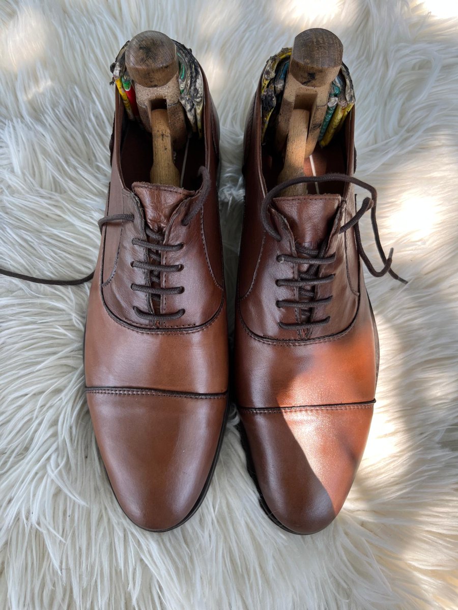 KoKashoes_'s tweet image. Shoe for kings 😍

Size: Normal 43
Price: #18,000

#maleshoes #Thriftedshoes #thrifts #shoelover