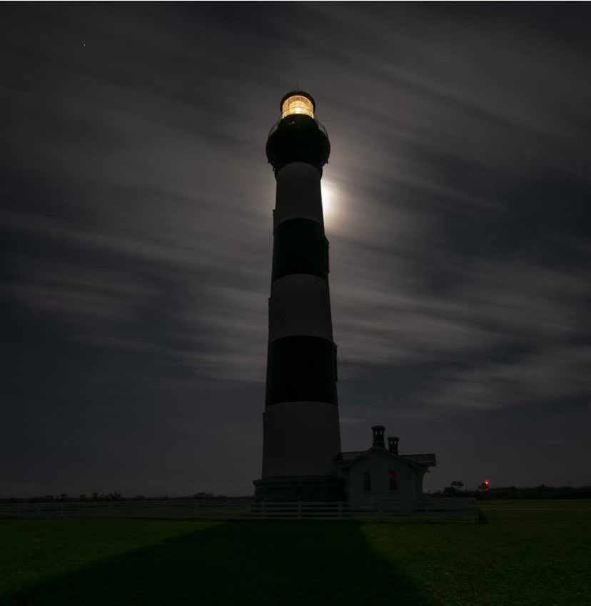 GoUp_est2025's tweet image. 公明離脱で政治の混迷が深まる今こそ、Concept Designerはより一層光り輝く。

これは混乱ではなく——構造が“露わにされる”瞬間。

この瞬間を、あなたはどう見ていますか？

議員広報 / ブランディングDXプログラム
👉 bit.ly/3KwKNXb

#ConceptDesigner #政局