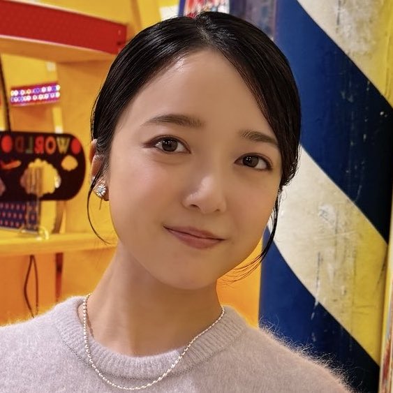 _mmm127's tweet image. 可愛すぎてどうにかなりそう🤦🏻‍♀️🤦🏻‍♀️💖💖
ホンマにこのビジュのもねちゃん好き
#上白石萌音