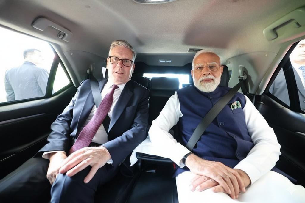 JustParag's tweet image. ये ले गोभी फूल के पत्ते ! तूने सीट बेल्ट हटाया, मोदी ने पहन लिया !