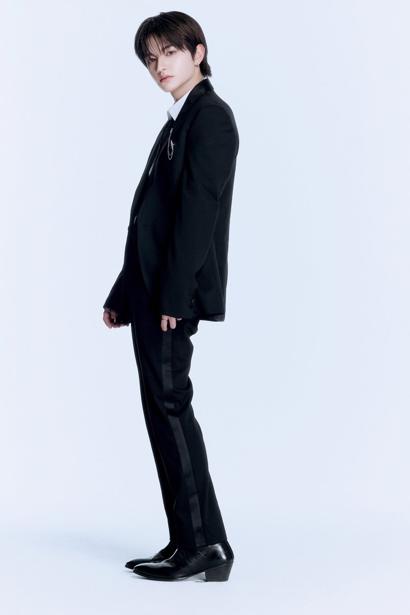 BAE173 1ST FULL ALBUM
[NEW CHAPTER : DESEAR]
CONCEPT PHOTO #2

#BAE173 #비에이이173
#BIT #빛
#NEWCHAPTER_DESEAR
