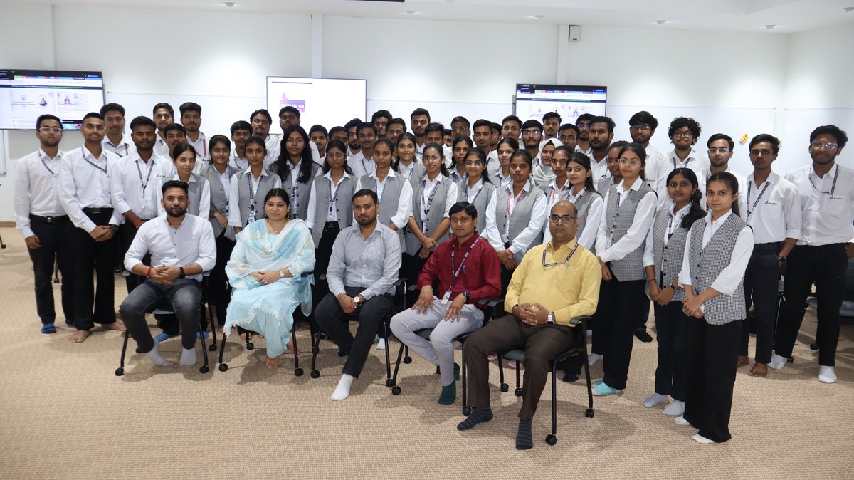 CS2_IISERB's tweet image. We were glad to host students & faculty from LNCT, Bhopal, on Oct 10, 2025.
The visit included an Introduction to IISER Bhopal, talks by Dr. Sukarn Agarwal & Dr. Poonam (EECS) and lab visits showcasing IISER Bhopal’s research ecosystem.
#IISERBhopal #ScientificOutreach