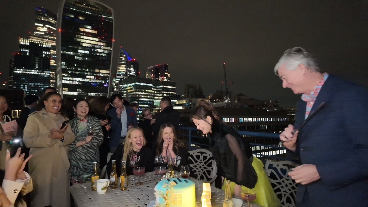 Abode2 (@abodetwo) on Twitter photo Blooming and Marvellous!
Celebrating 10 years with Sally Wang of SJW UK Property Investment LTD! 🎉 From #London to #Shanghai, she’s inspiring the next generation of property leaders. 🌟
#SJWProperties #WomenInBusiness #RealEstateLeader #BloomingTogether Blooming and Marvellous!
Celebrating 10 years with Sally Wang of SJW UK Property Investment LTD! 🎉 From #London to #Shanghai, she’s inspiring the next generation of property leaders. 🌟
#SJWProperties #WomenInBusiness #RealEstateLeader #BloomingTogether