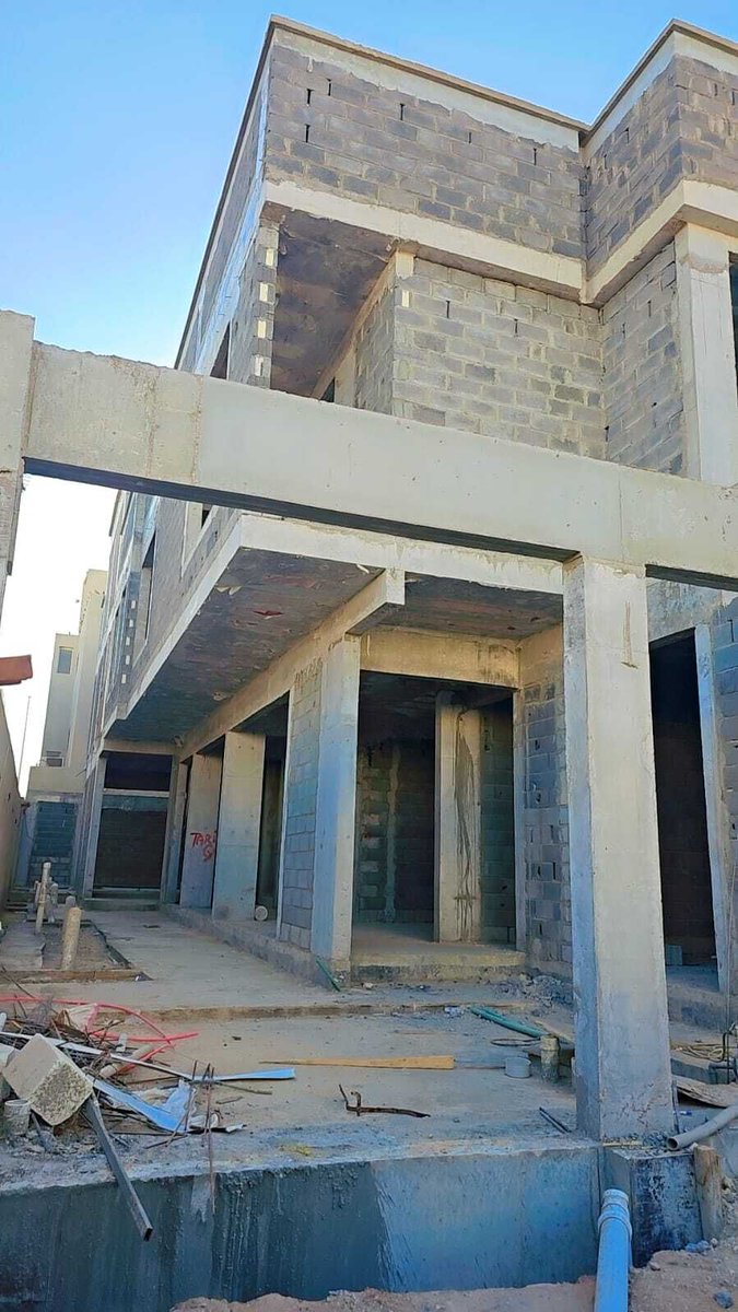 Constr_Leadrs's tweet image. إدارة المشروع الناجحة تبدأ من الإشراف الهندسي الدقيق 👷♂️
المتابعة اليومية واستلام الأعمال أولاً بأول تضمن جودة التنفيذ وتمنع الأخطاء والتأخير.
مكتب قادة الإعمار للاستشارات الهندسية
متخصصون في التصميم المعماري والإشراف وإدارة المشاريع
📱 wa.me/966596198008