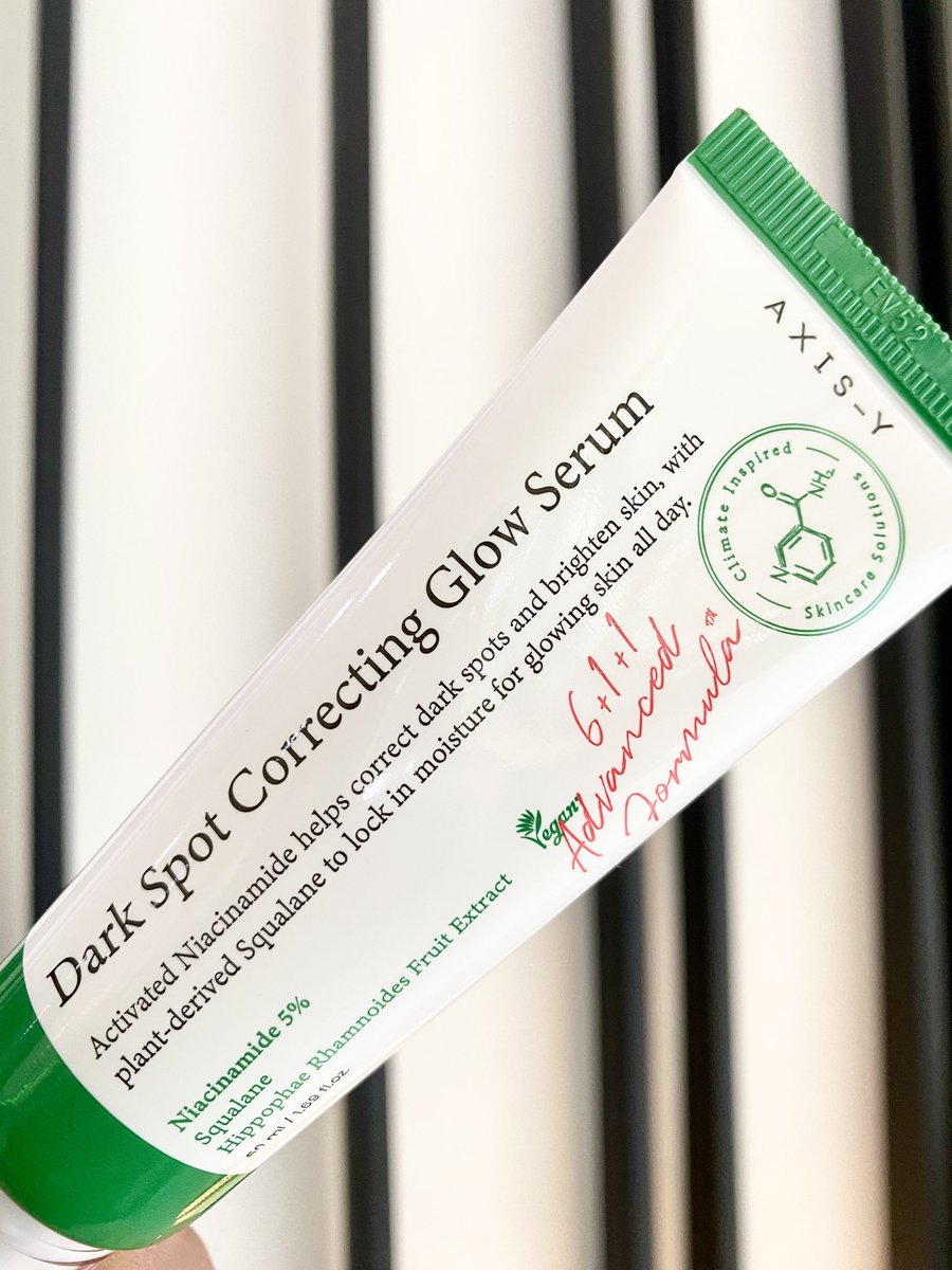 Thenameoflin's tweet image. Sekarang aku udah gak worry lagi kalau ada bekas jerawat karna si Axis- Y Dark Spot Correcting Glow Serum ini

Gak heran dari dulu ini selalu jadi viral😭💘💘👏🏻👏🏻

#glowskin #axisyindonesia #axisyglowserum