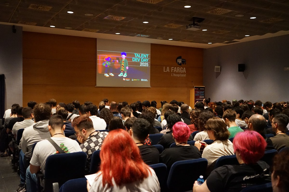 culturadigicat's tweet photo. 🎮 Estem celebrant el #TalentDevDay ! Una jornada plena d'oportunitats per a joves talents del sector dels videojocs📍 Recordeu que en el @bcngamefest estem també fins diumenge a l’estand ‘Impulsa el teu videojoc’, on facilitem totes les eines per fer realitat el teu projecte. https://t.co/9QGgqpi55q