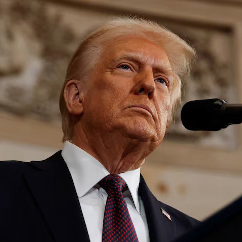 WhaleInsider's tweet image. JUST IN: 🇺🇸 President Trump’s shortlist for Fed Chair now down to five candidates: Bowman, Waller, Hassett, Warsh, and Rieder - CNBC.