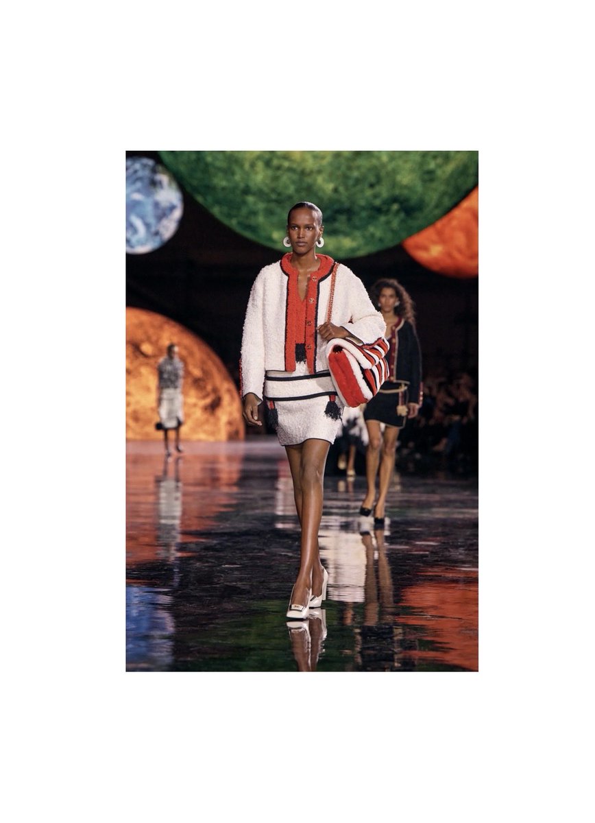 𝗖𝗛𝗔𝗡𝗘𝗟 𝗨𝗡𝗜𝗩𝗘𝗥𝗦𝗘 ♥️🪐⁣
⁣➡️ instagram.com/reel/DPoEZ2CkV…

#Chanel #style #fashion #beauty #EmyGhosnStyle #PFW #Sydney #Australia #EmyGhosn ❌