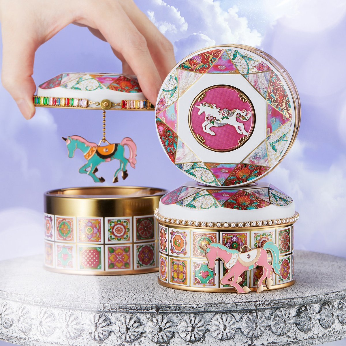 【レア】【貴重】ユニコーン 2009年蘇る勤労ツアーグッズ 缶バッジセット レア】【貴重】ユニコーン 2009年蘇る勤労ツアーグッズ 缶バッジセット