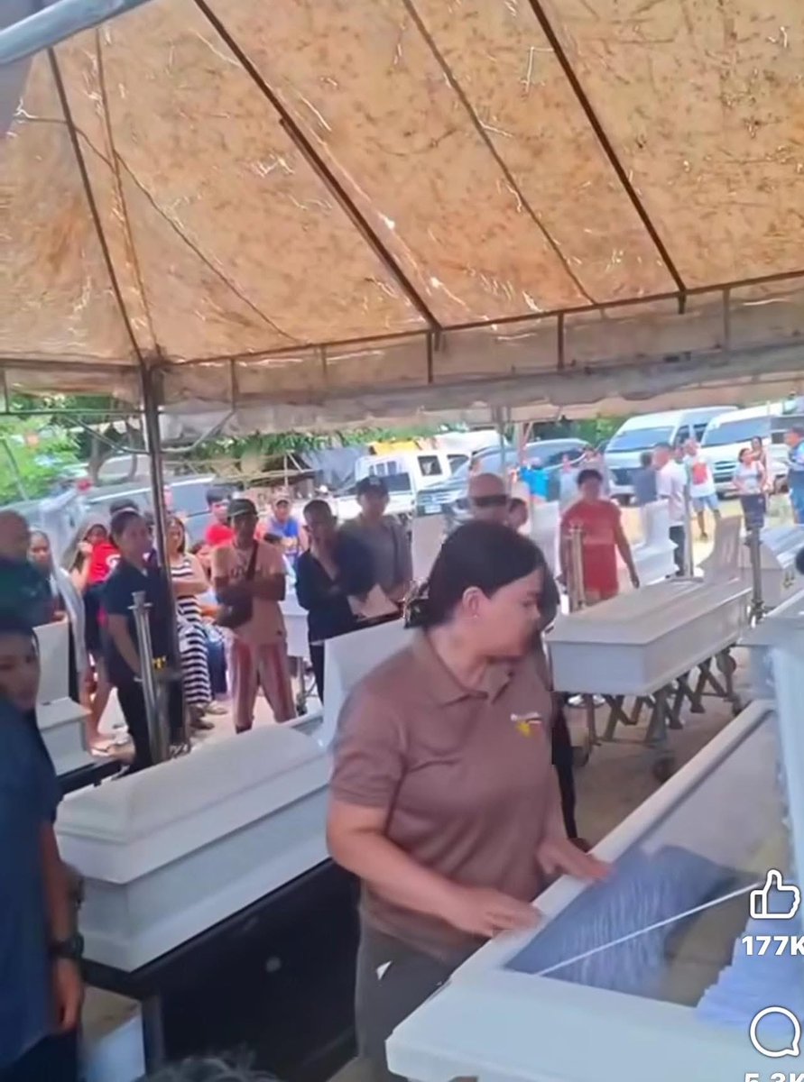 mr_90two10's tweet image. REMEMBER THIS, CEBU

P169 M—Ito ang amount na tinapyas sa budget ni VP SARA dahil nagalit si Leila de Lima na di sya nag attend a HOR hearing.

This is the  cost of VP Sara going to Cebu for the quake victims 

Because she wasn’t able to attend the HOR hearing, Leila de Lima…