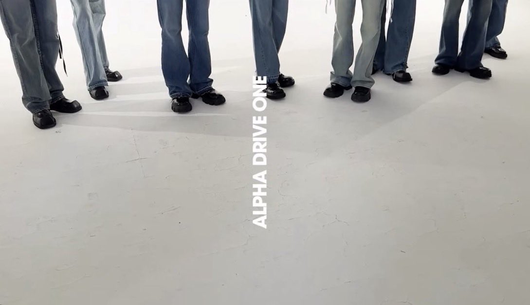 leoforwon's tweet photo. They about to my milkshake brings all the boys to the yard https://t.co/6APeQXg7Gh