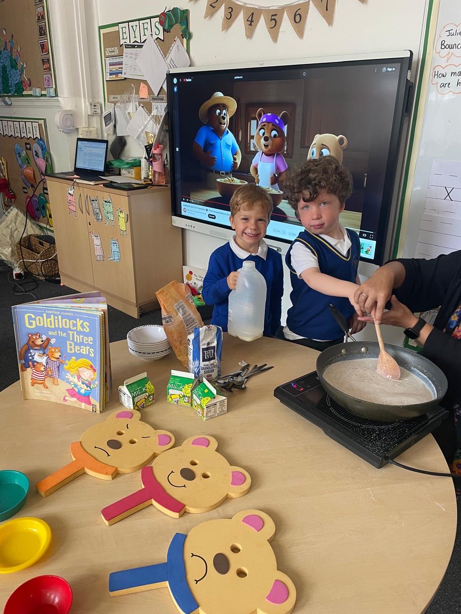 carltonj_i's tweet image. 🍚 After a week of learning all about Goldilocks and the Three Bears, our Early Years Saplings children had a wonderful time making (and tasting!) their own porridge — not too hot, not too cold, but just right! 🐻✨ #EYFS #porridge #DrawingClub #Goldilocks