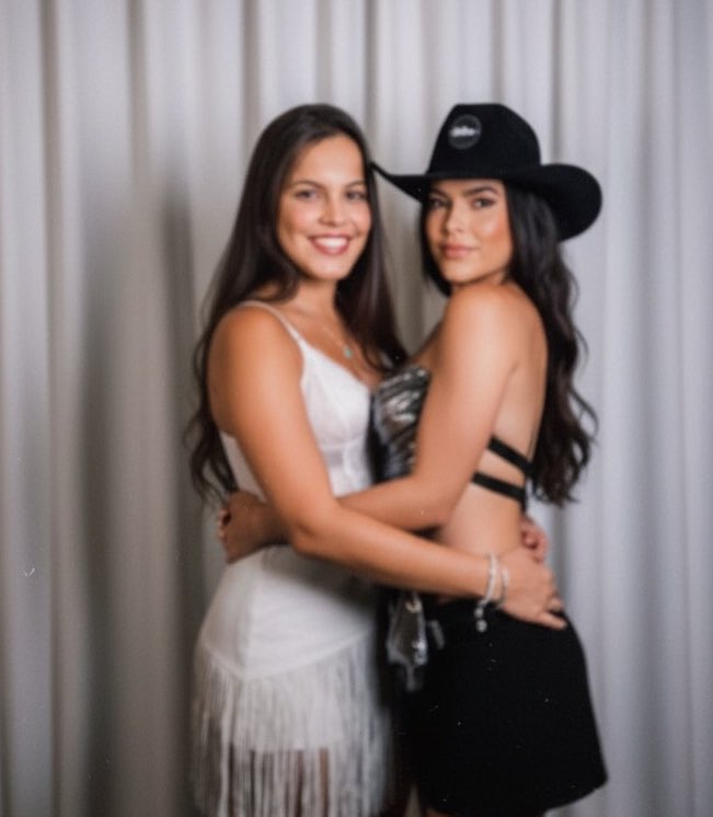 QG Emilly Araújo tweet media