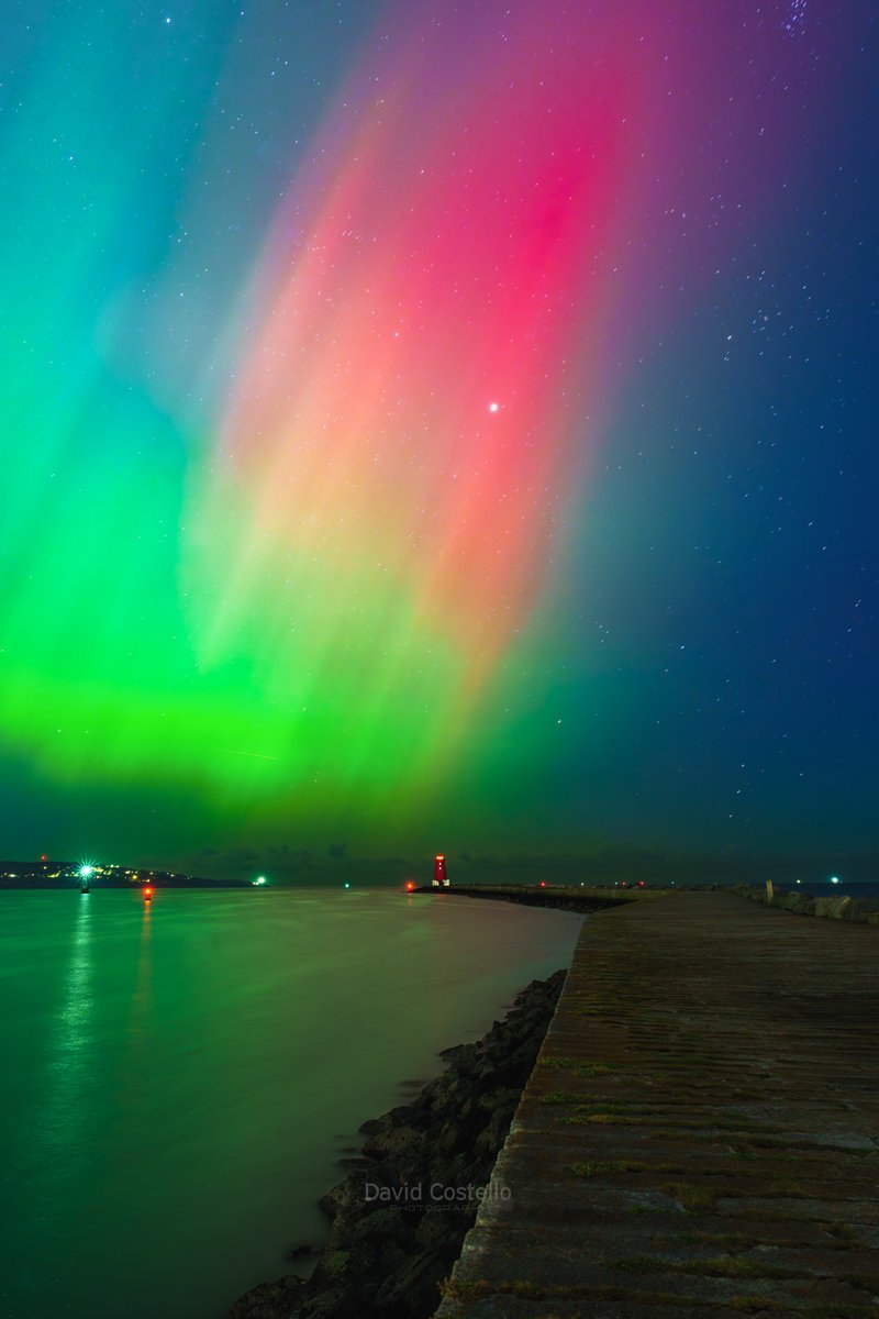 DavidCostelloDC's tweet image. The Aurora Borealis above Poolbeg Lighthouse on this day last year. 10/10/2024 #AuroraBorealis #NorthernLights
davidcostellophotography.com
#Poolbeg #Dublin #NorthernLights #GreatSouthWall #PoolbegLighthouse #DublinBay @ThePhotoHour @StormHour